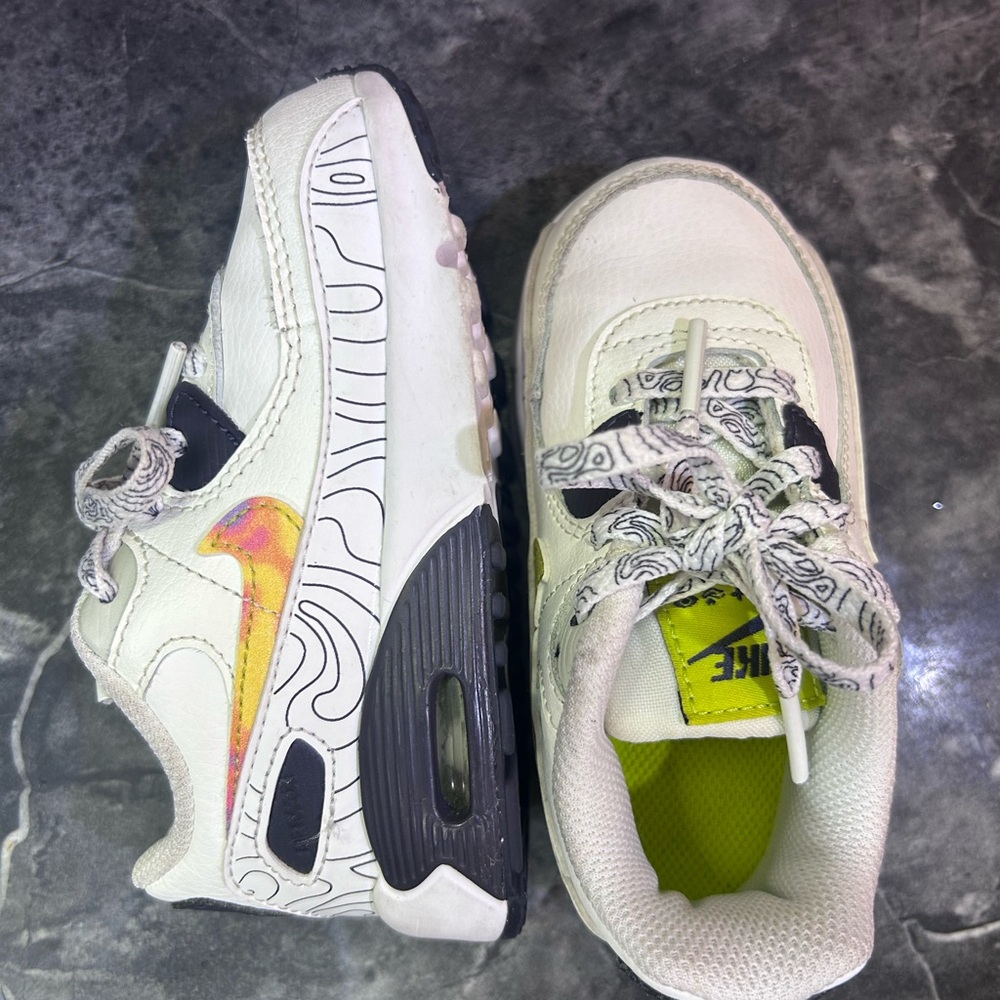 Nike Kids White Sneakers with Black and Yellow Accents